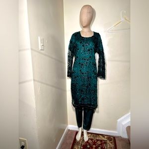 Indian/pakistani 3 piece dress